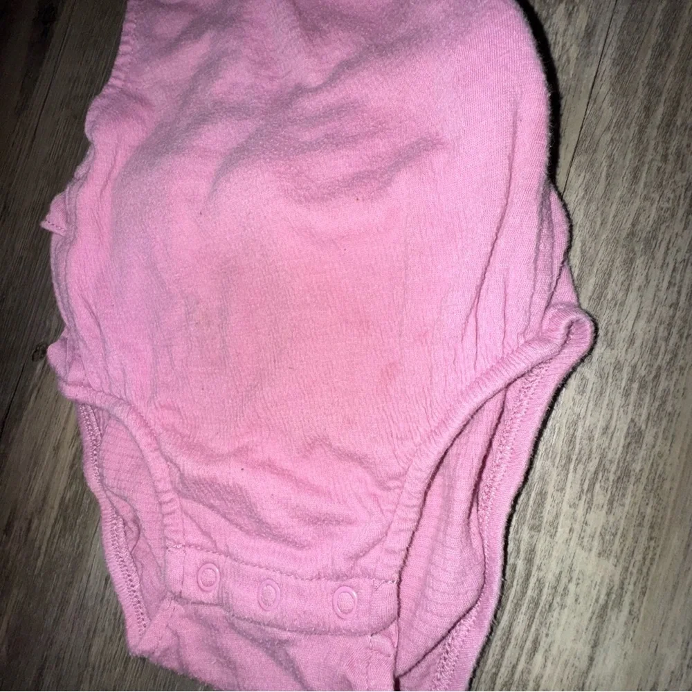 ☀️6/$20☀️ Carter's Pink Baby Romper